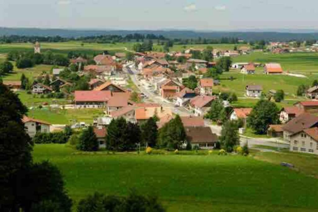 Apartamento Bouffées d’oxygène sur le toit du Doubs Les Fourgs Exterior foto
